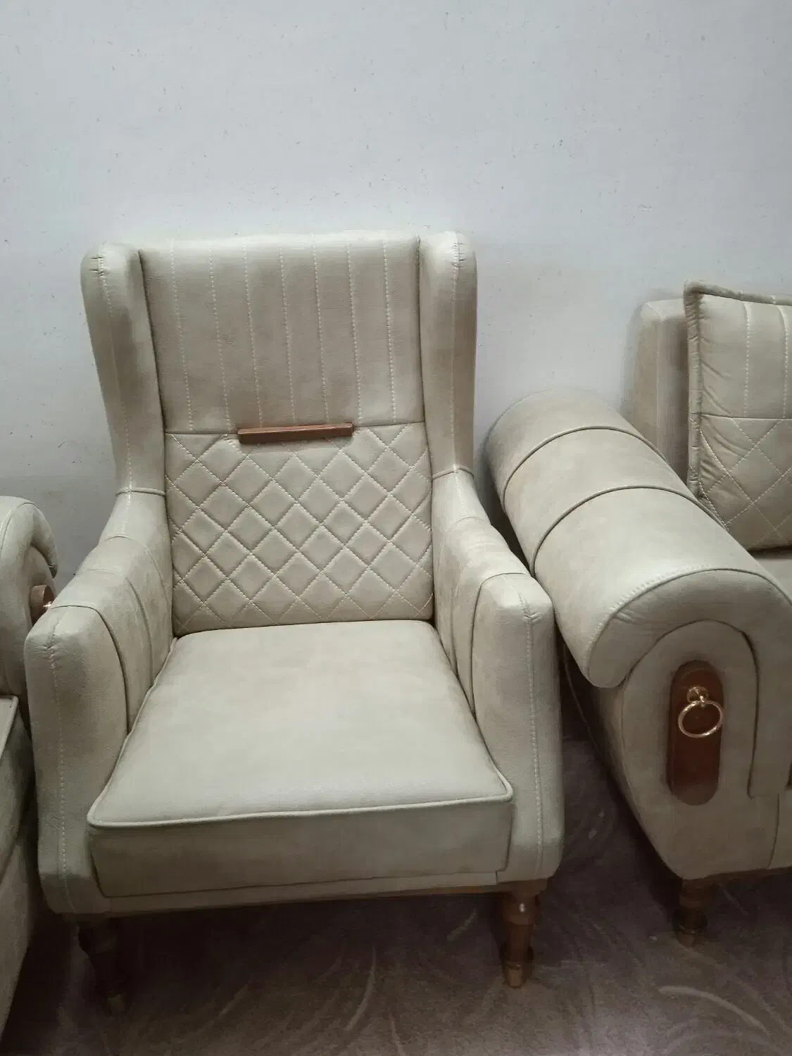 مبل نو|مبلمان خانگی و میز عسلی|کاشان, درب جوشقان|دیوار