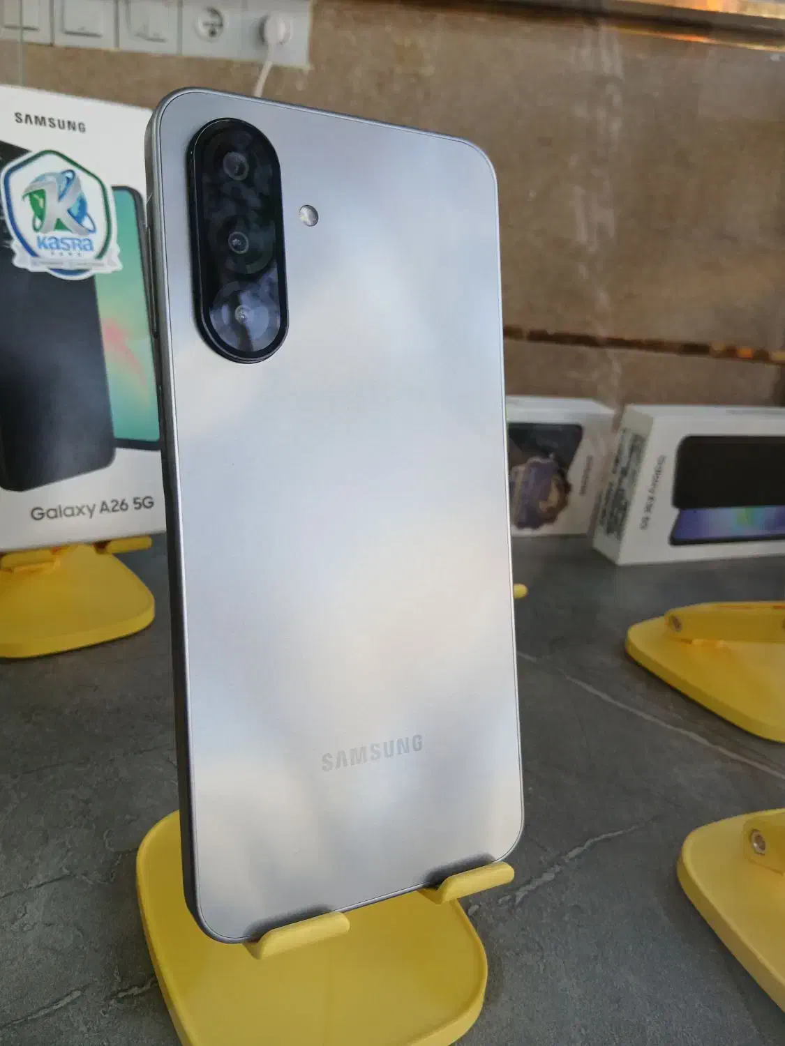 موبایل چکی/قسطی 3 درصد/ عبدالمطلب ۳۸|موبایل|مشهد, گلبرگ|دیوار