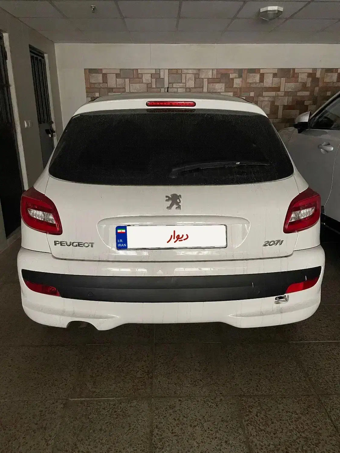 پژو ۲۰۷ دنده ای|خودرو سواری و وانت|همدان, |دیوار
