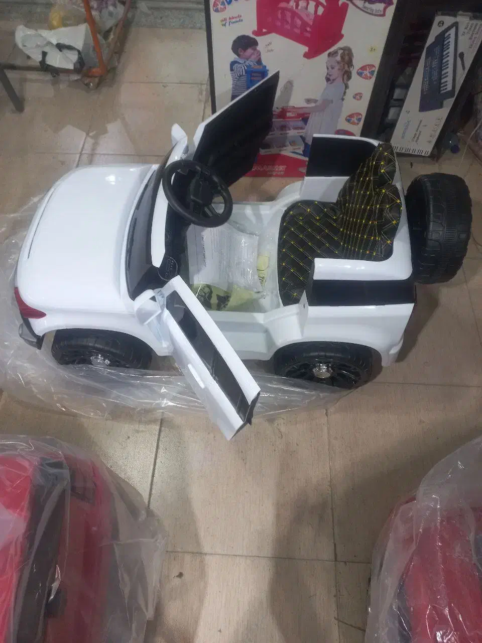 ماشین شارژی نو|اسباب‌بازی بچه|مراغه, |دیوار