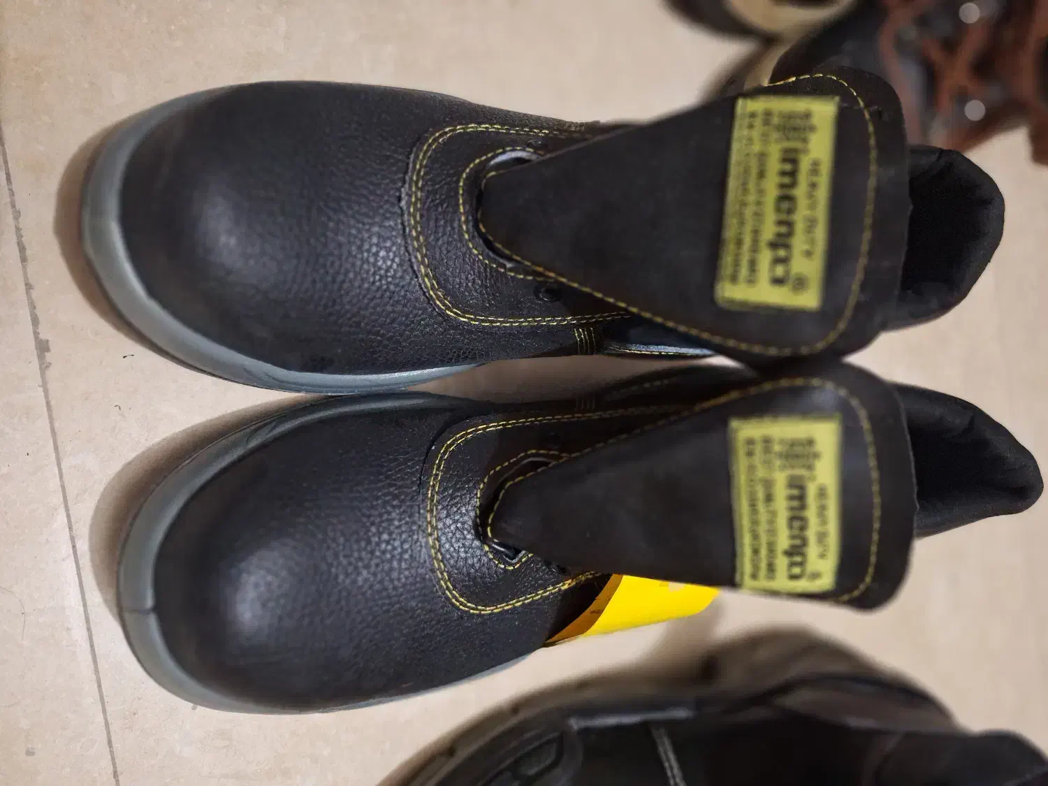 کفش کار ایرانی سایز 43|کیف، کفش، کمربند|نجف‌آباد, یزدانشهر|دیوار