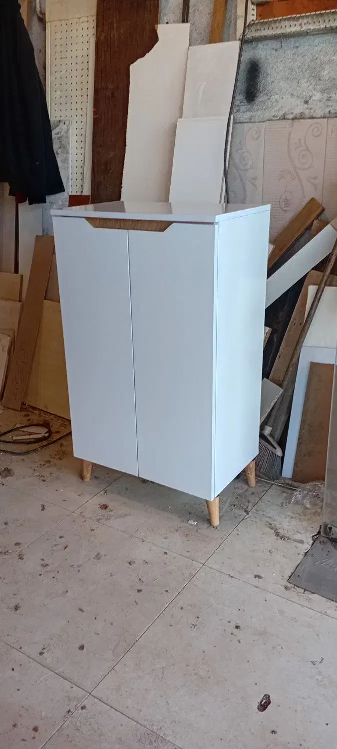 جاکفشی|جاکفشی، کمد، دراور|رشت, حومه رشت|دیوار