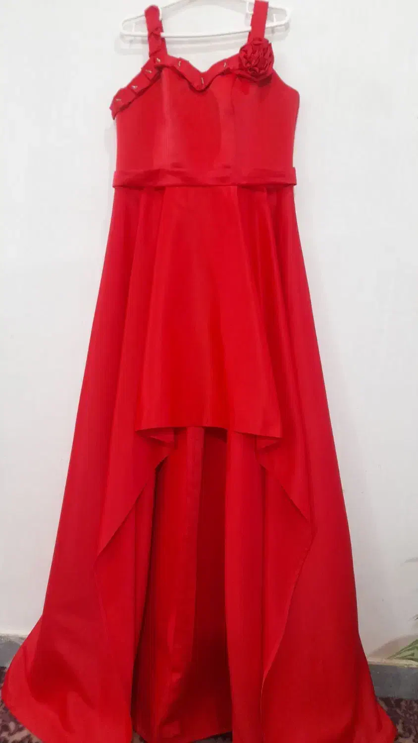 لباس مجلسی|لباس|مسجد سلیمان, |دیوار