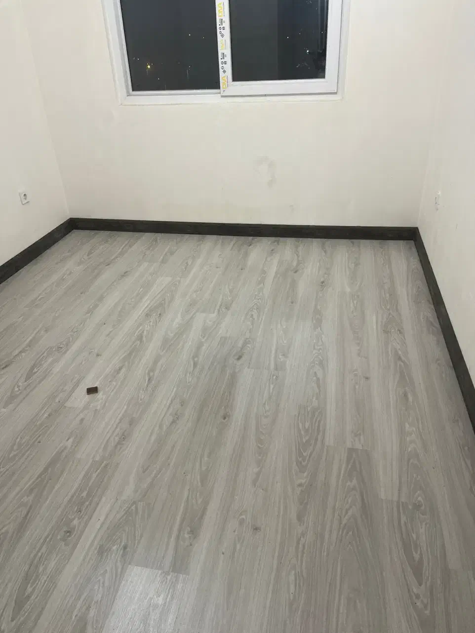 نصب پارکت لمینت و قرنیز|خدمات پیشه و مهارت|بابل, |دیوار