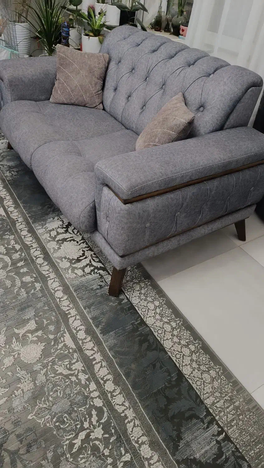 مبل ۷ نفره.فوق العاده تمیز و با کیفیت.|مبلمان خانگی و میز عسلی|شیراز, علی آباد|دیوار