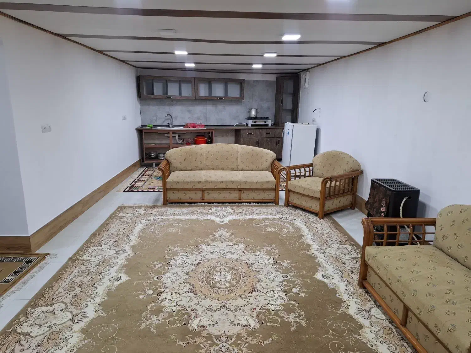 اجاره سوئیت ۸۰متری|اجارهٔ کوتاه‌مدت آپارتمان و سوئیت|رویان, |دیوار