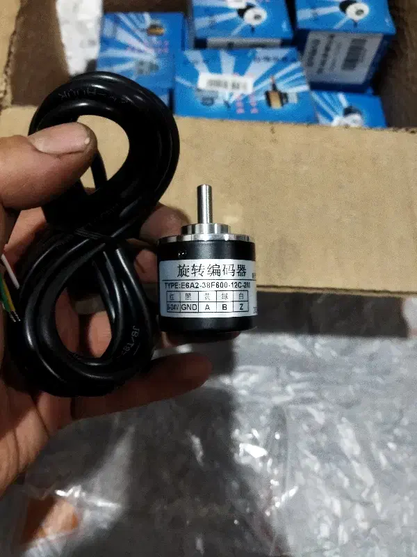 encoder انکدر انکودر ۶۰۰ پالس دوفاز|ماشینآلات صنعتی|تهران, تهرانسر مرکزی|دیوار