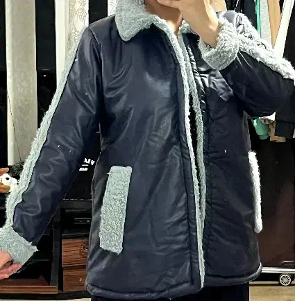 پالتو|لباس|شاهین دژ, |دیوار