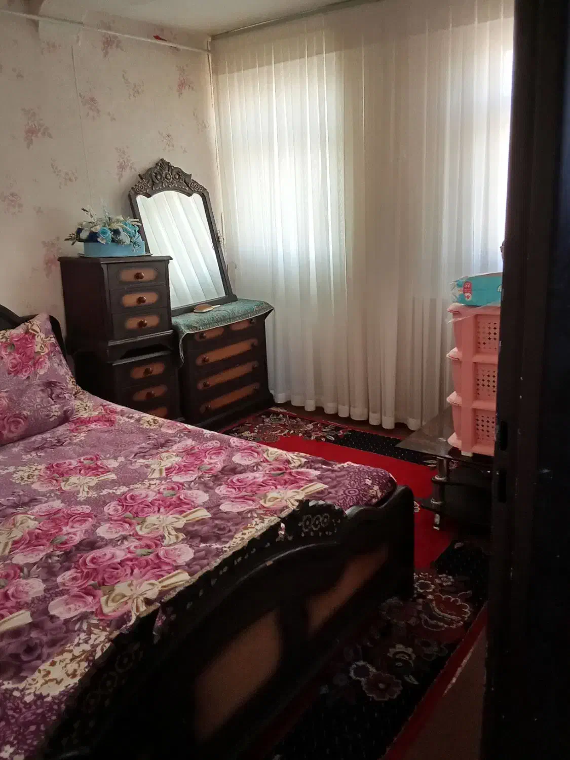 تخت خواب دونفره چوبی|تخت و سرویس خواب|خسروشاه, |دیوار