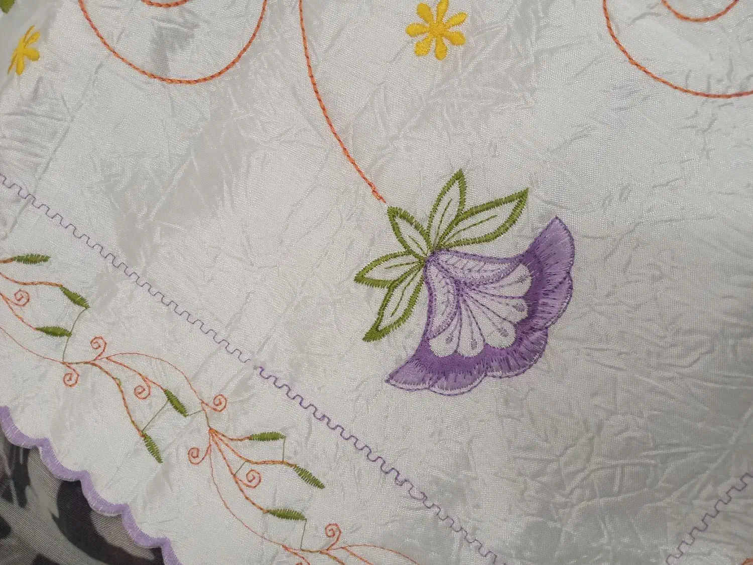 روبالشتی نو|رختخواب، بالش، پتو|همدان, |دیوار