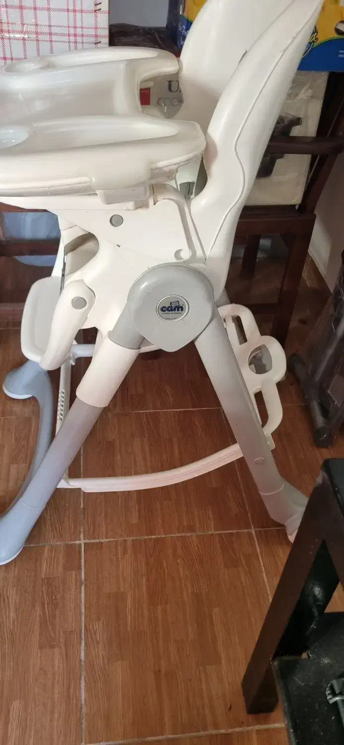 یکعددمیز غذا کودک ایتالیا|اسباب و اثاث بچه|رودسر, |دیوار