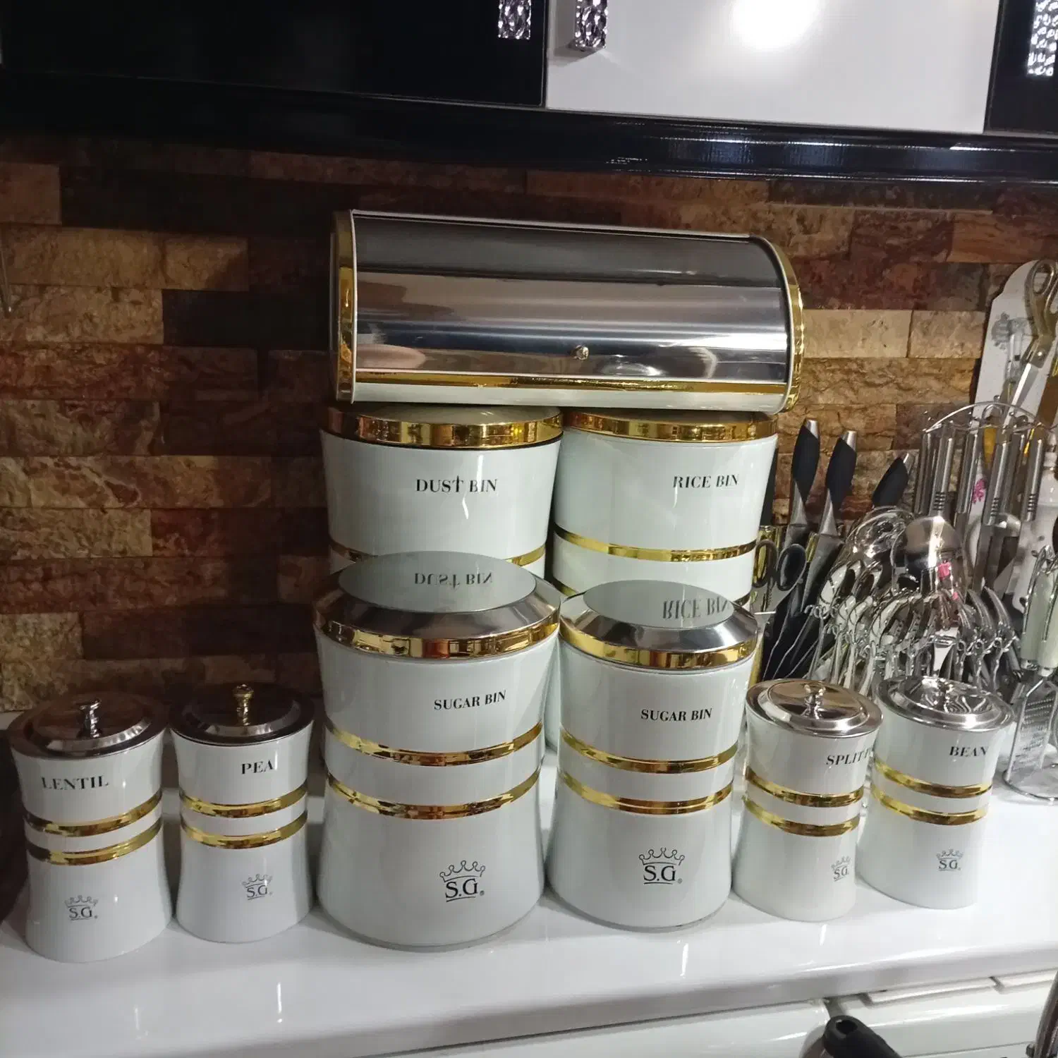 سرویس اورانوس جنس خوب زیر قیمت|ظروف سرو و پذیرایی|نسیمشهر, |دیوار