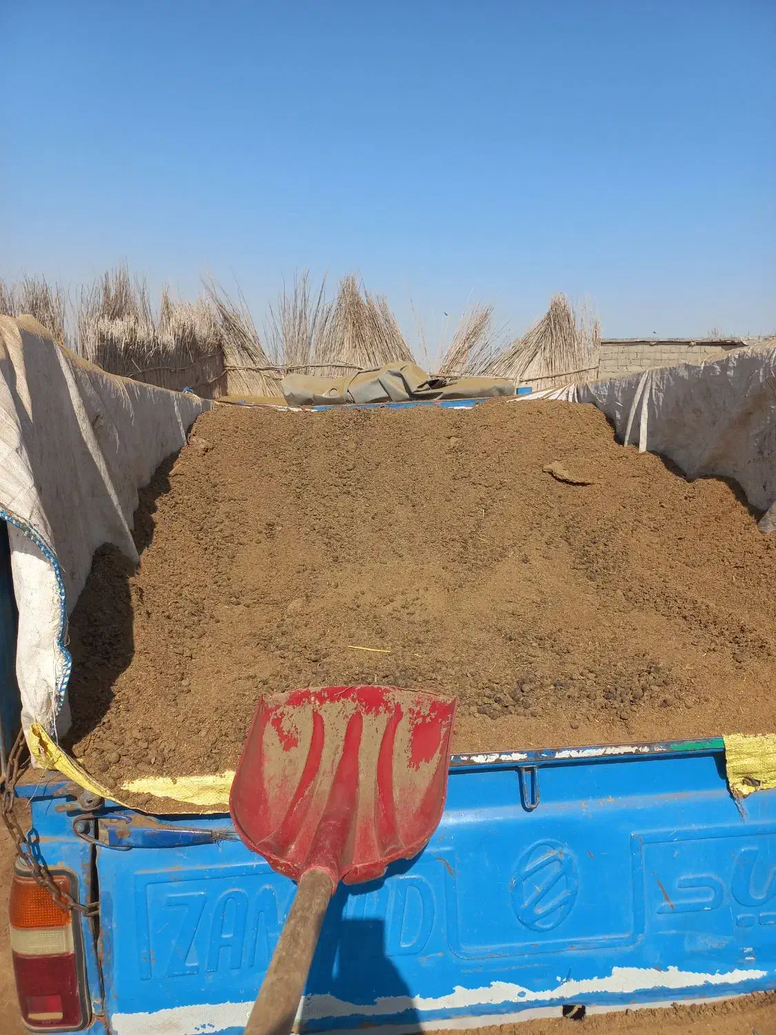 کود گاوی وگوسفندی|خدمات باغبانی و درختکاری|نکا, |دیوار