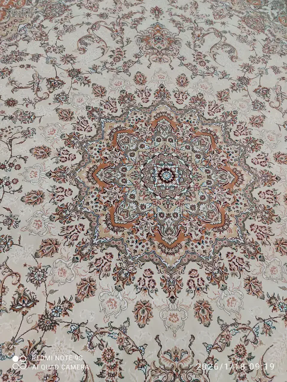 فرش و گلیم|فرش|قم, انصار‌الحسین|دیوار