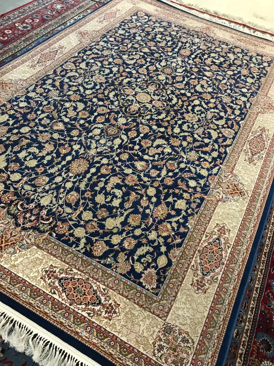 یک تکه فرش 6 متری و یک تکه فرش 4 متری|فرش|تهران, شهرآرا|دیوار