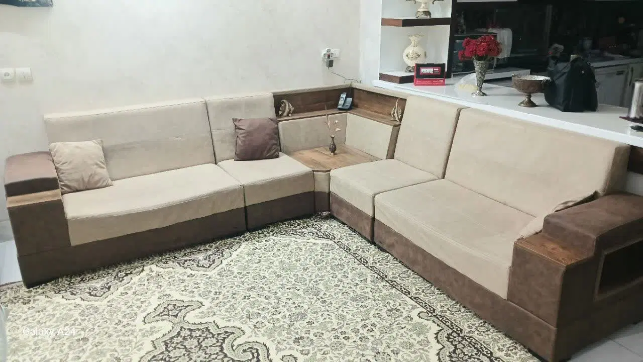 مبلمان راحتی کاملا سالم و بدون خط و خش|مبلمان خانگی و میز عسلی|اصفهان, ملکشهر|دیوار