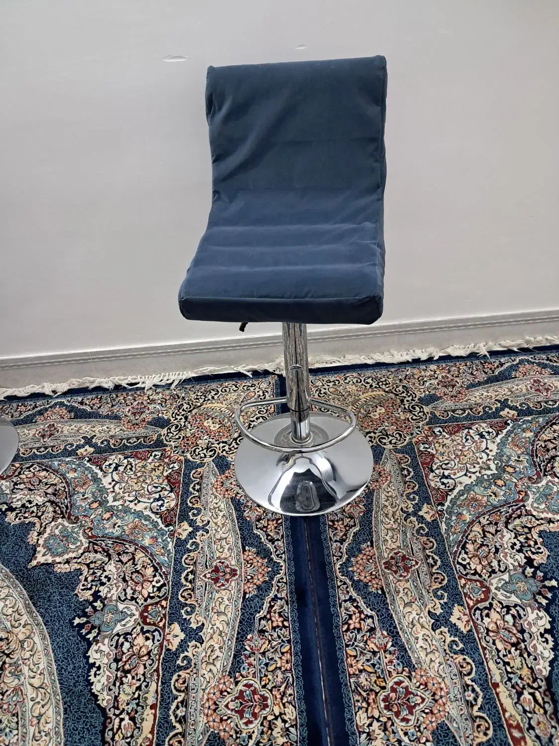 یک عددصندلی جک دار|صندلی و نیمکت|اصفهان, شیخ طوسی|دیوار