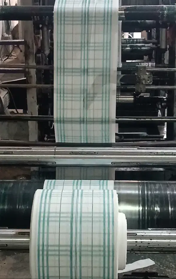 سفره یکبار مصرف مهدیار(21تومن)|ظروف نگهدارنده، پلاستیکی، یک‌بارمصرف|الیگودرز, |دیوار