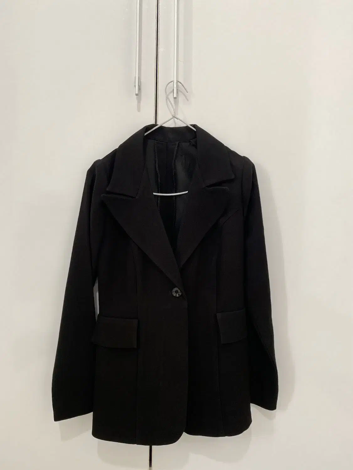 کت وشلوار|لباس|رشت, توشیبا|دیوار