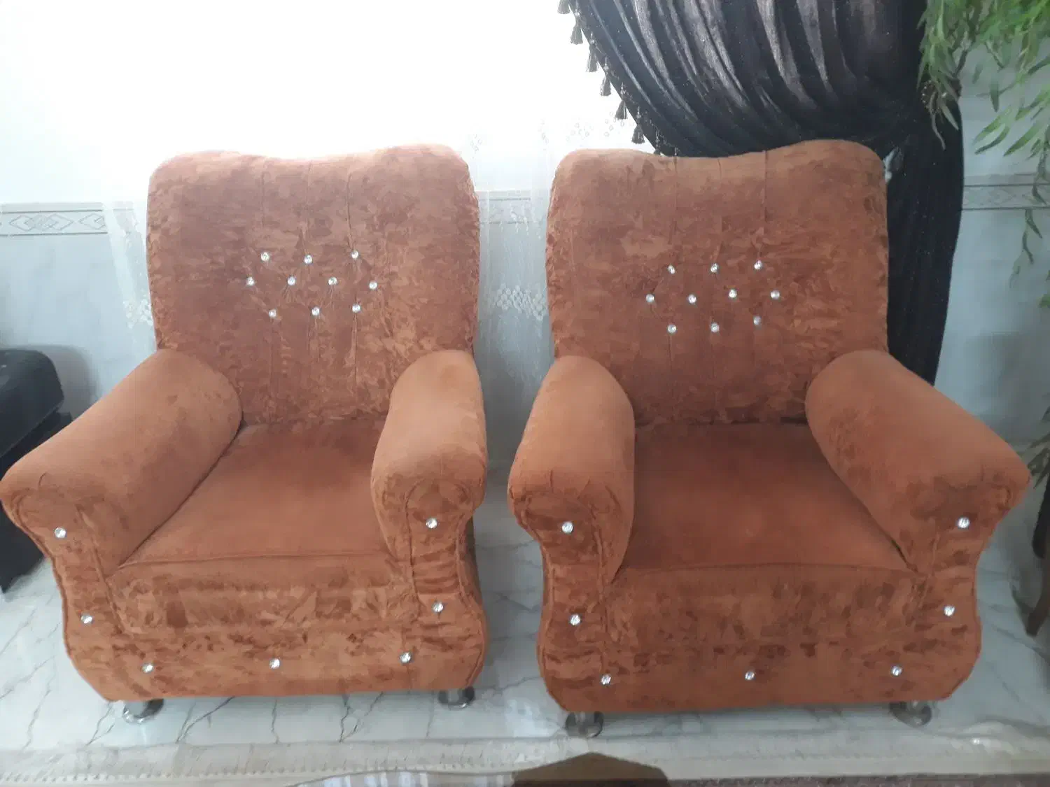 فروش مبل ۵نفره درحدنو|مبلمان خانگی و میز عسلی|آبسرد, |دیوار