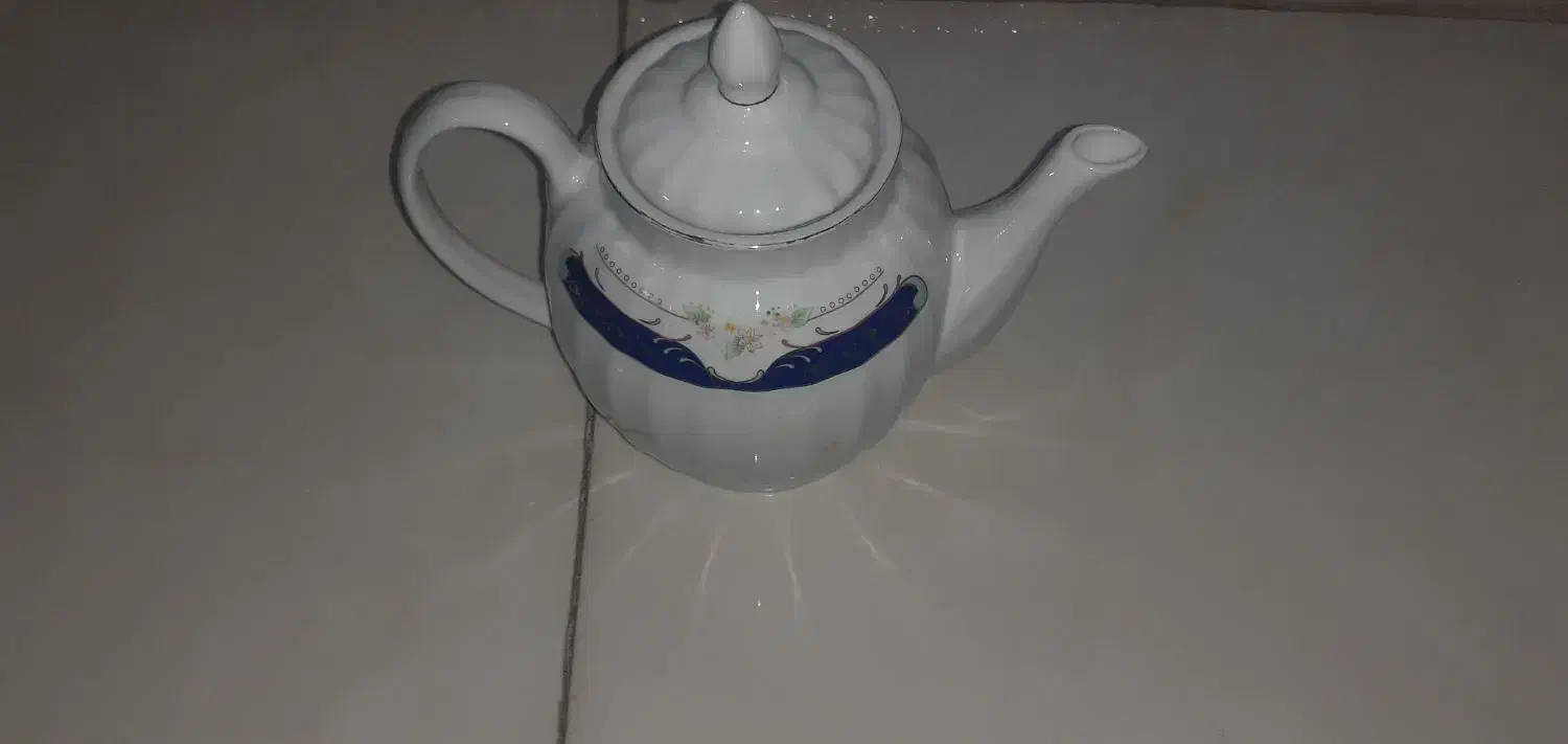 چند عدد قوری زیبا|قوری، کتری، قهوه‌ساز دستی|بجنورد, |دیوار