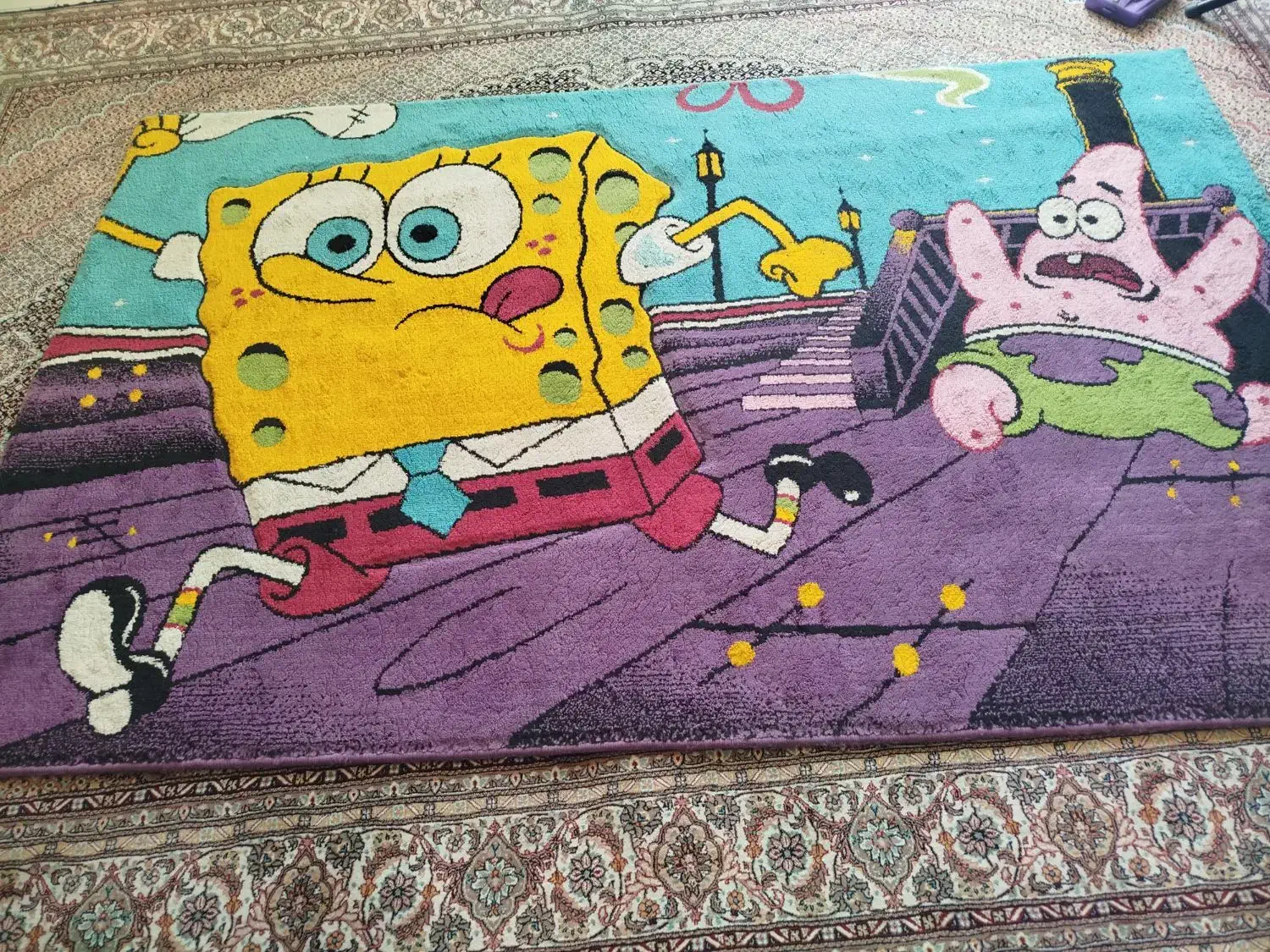 فرش کناره ماشینی در حد نو ورق بزن|فرش|تبریز, |دیوار