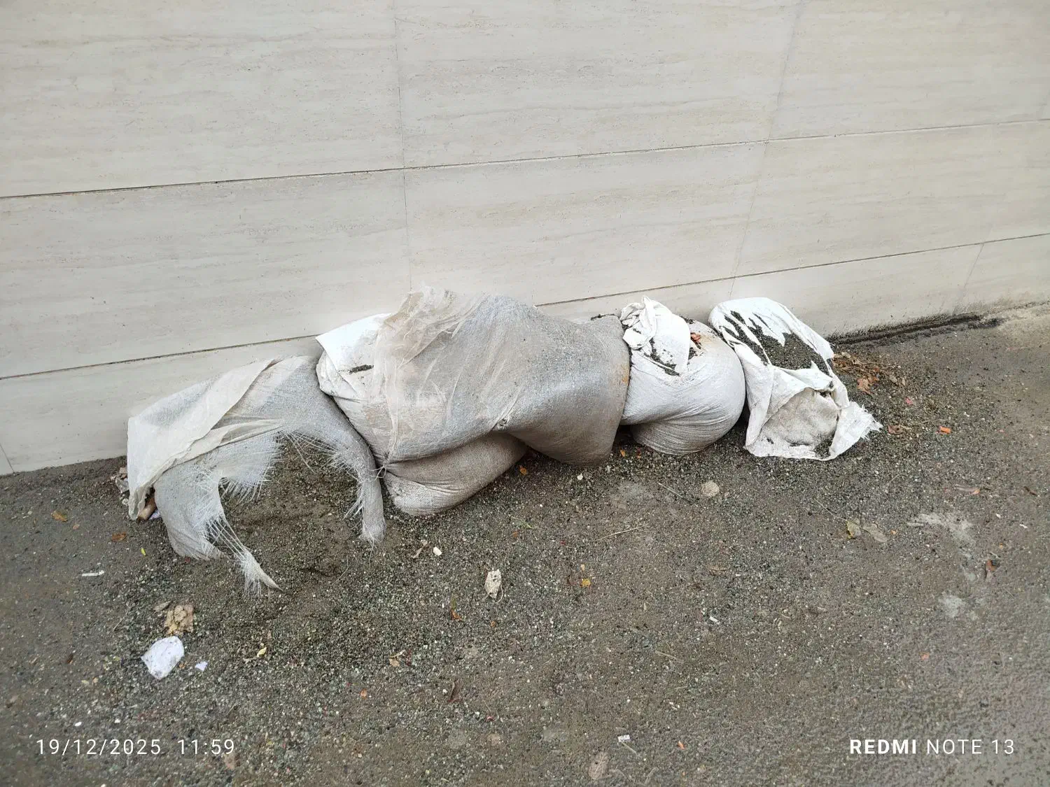 شن با قیمت خیلی مناسب|مصالح و تجهیزات ساختمان|تربت‌حیدریه, آغوی|دیوار