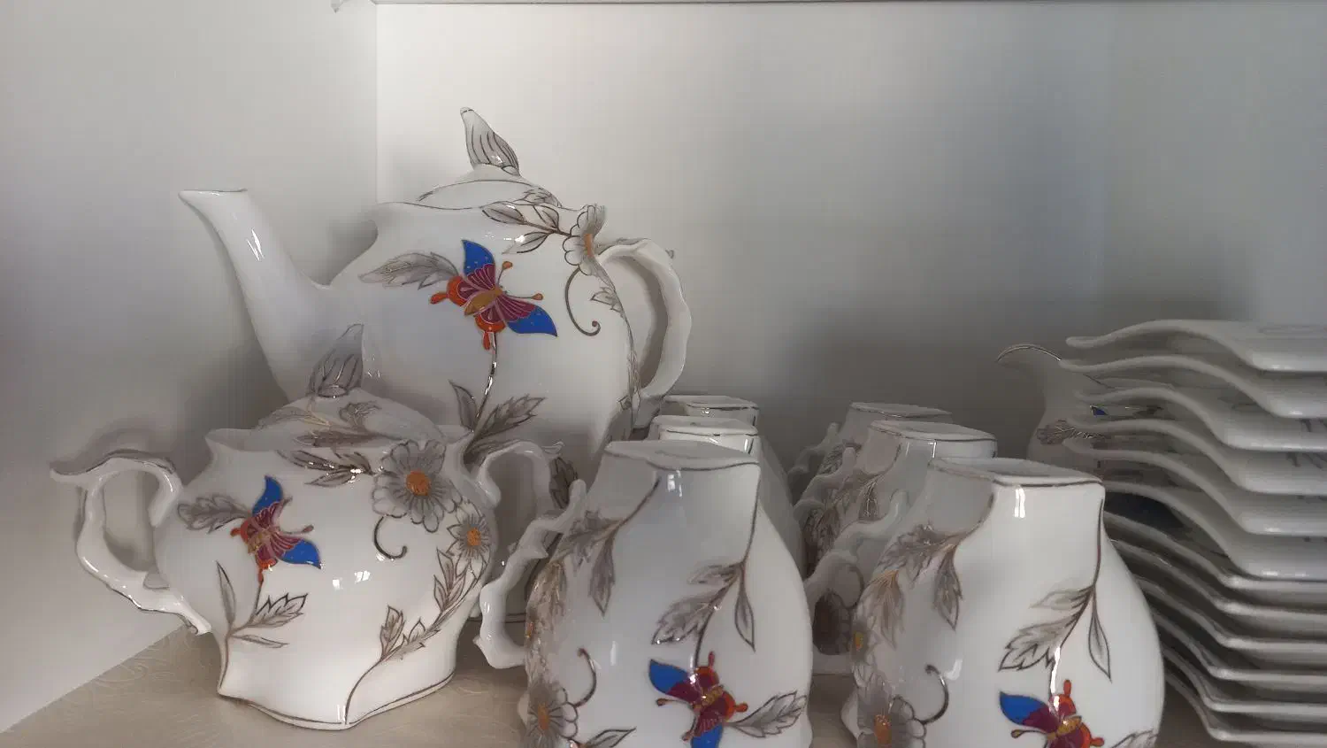 ظرف و ظروف ورق بزنید...|ظروف سرو و پذیرایی|سمنان, |دیوار