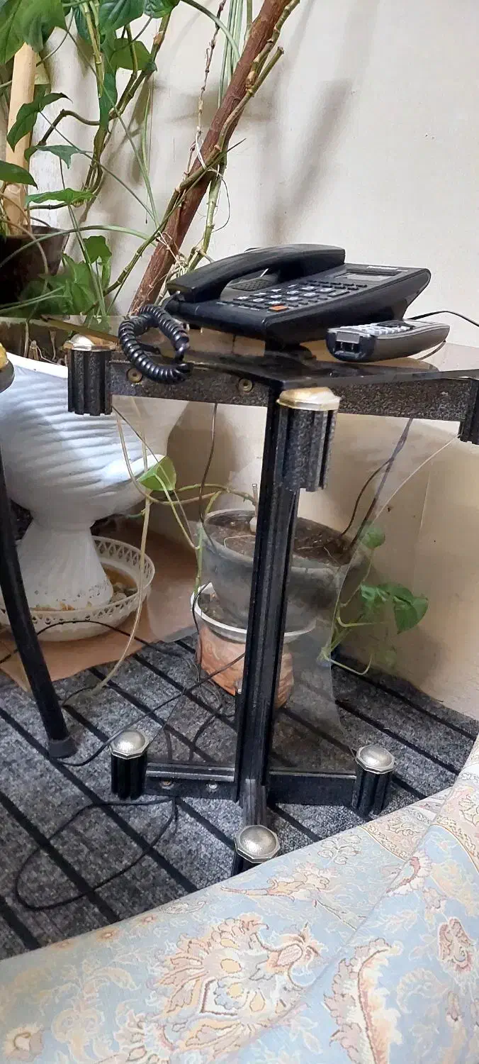 میز فلزی|میز تلفن|قم, عربستان|دیوار