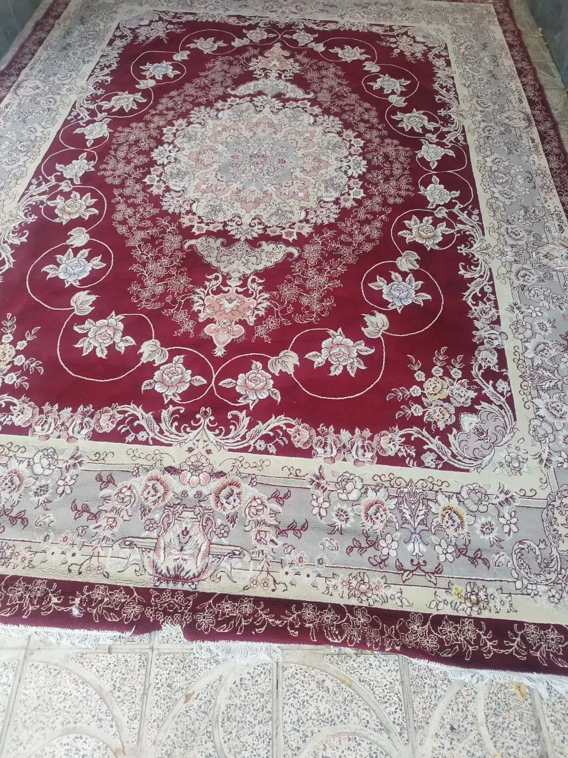 فرش ماشینی ۱۲ متری دوجفت|فرش|میانه, |دیوار