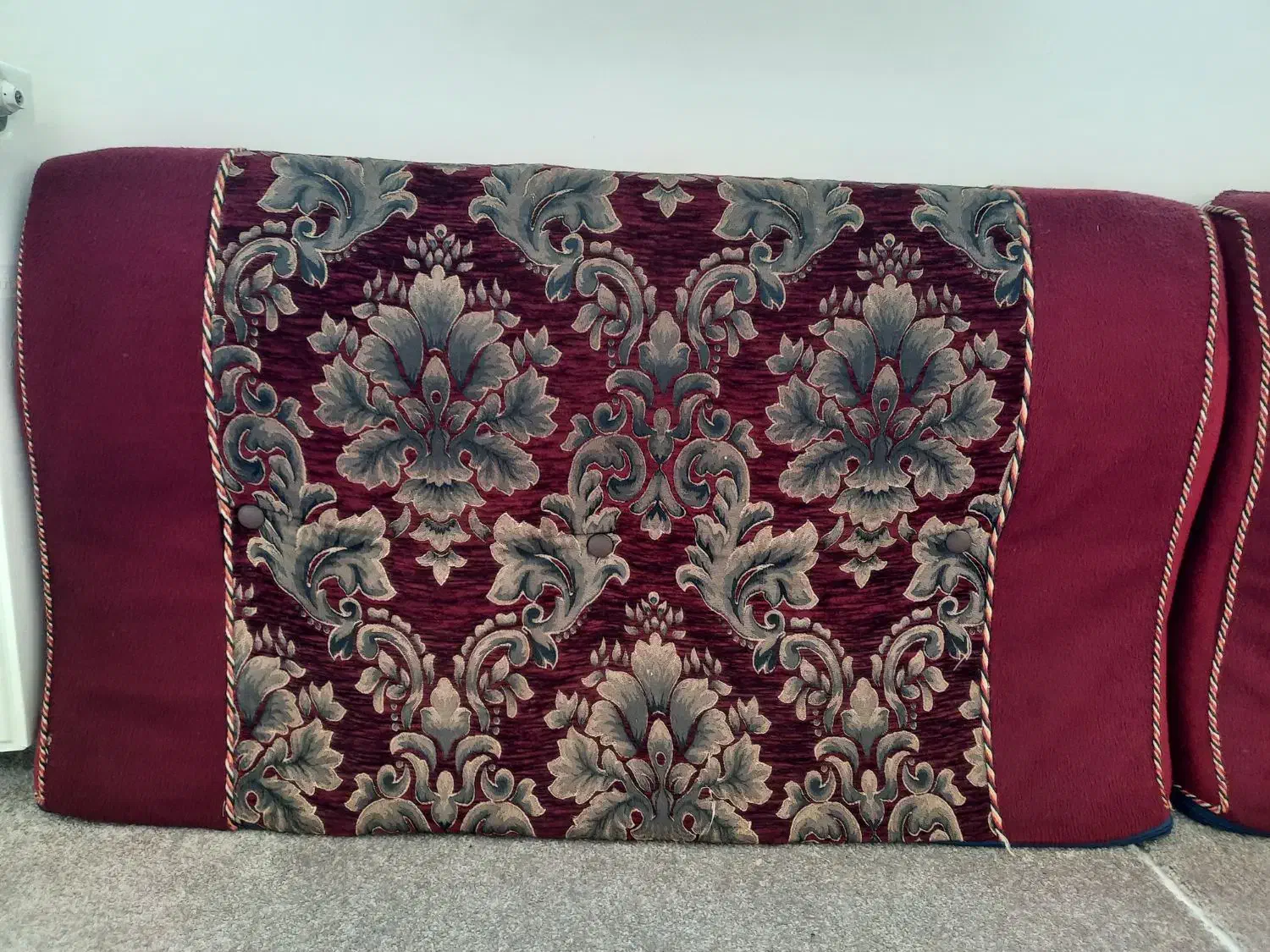 ۶عددپشتی سنتی زیبا|پشتی|شیراز, میانرود|دیوار