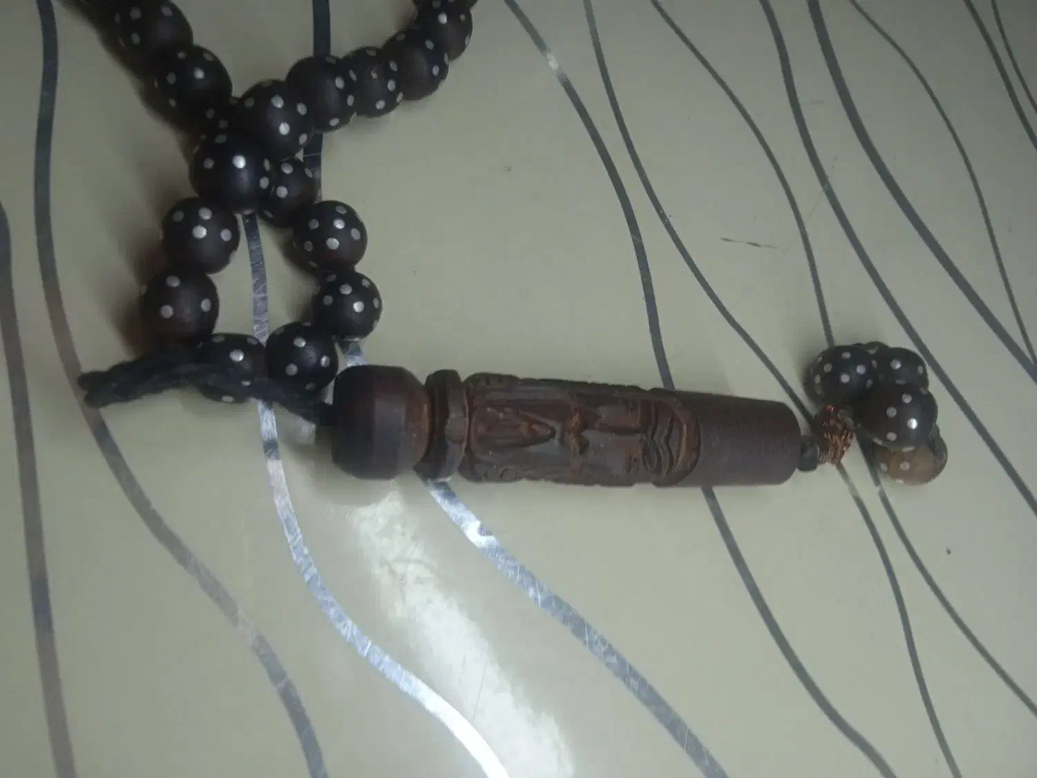 تسبیح هسته خرما|کلکسیون اشیاء عتیقه|گلبهار, شهر جدید گلبهار|دیوار