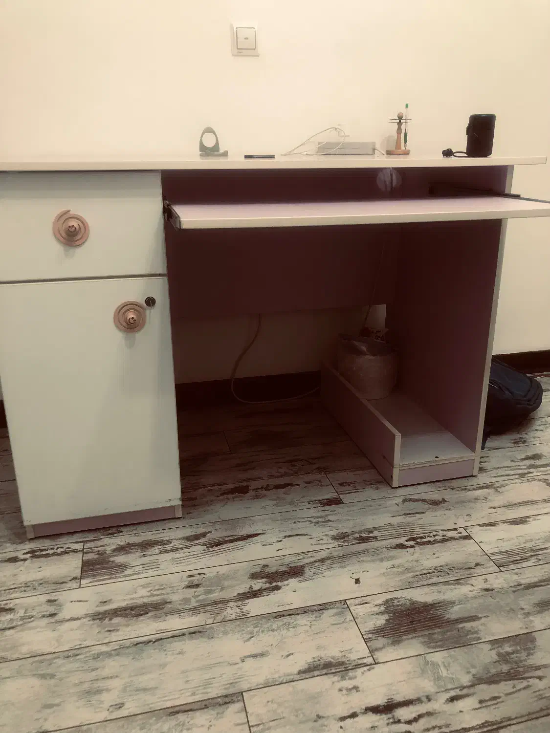 میز تحریر پ کامپیوتر|میز تحریر و کامپیوتر|تهران, مرزداران|دیوار