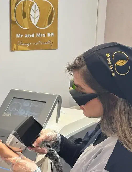 «تجربه خاص، مطمئن و بینظیر با لیزر موهای زائد|آرایشی، بهداشتی، درمانی|اصفهان, چرخاب|دیوار