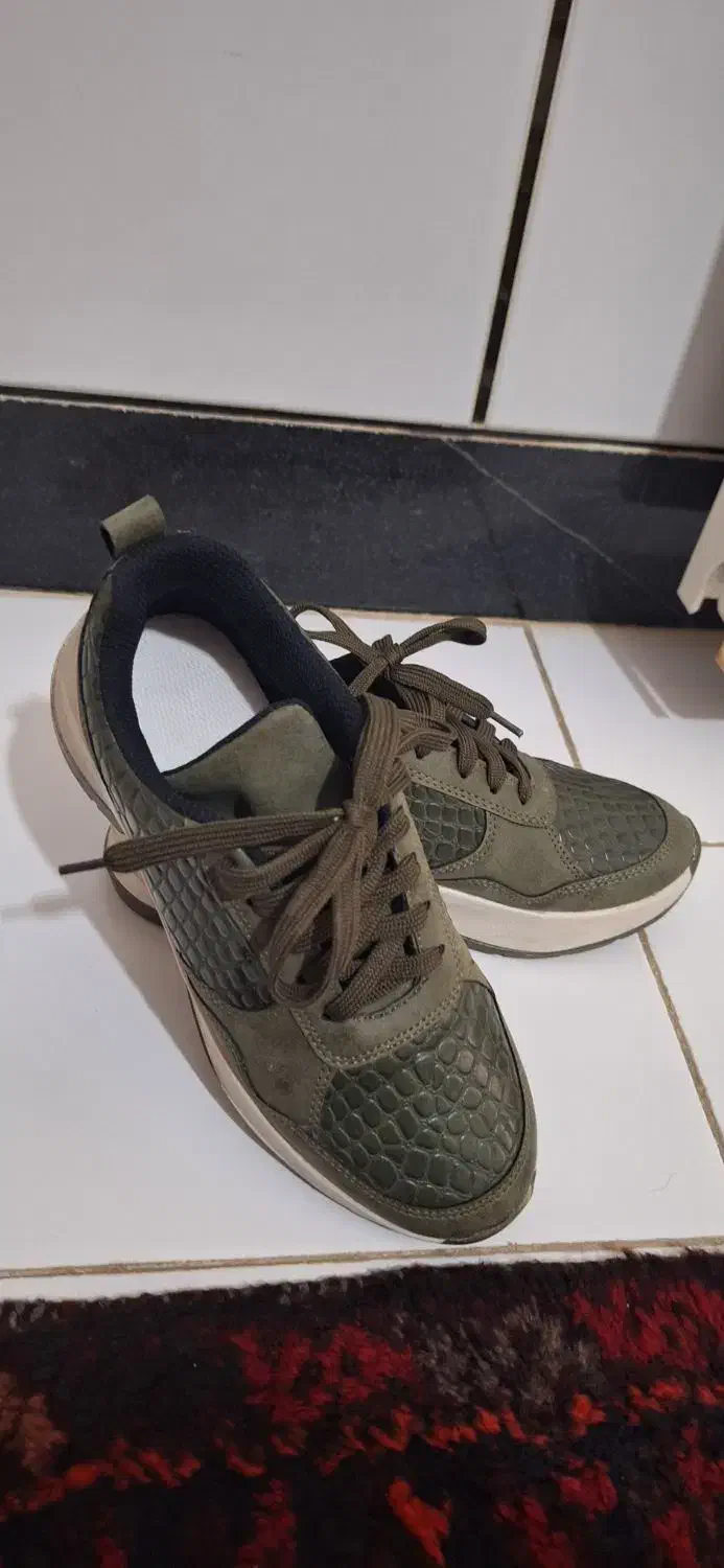 کتونی سایز ۳۹|کیف، کفش، کمربند|خرمدره, |دیوار