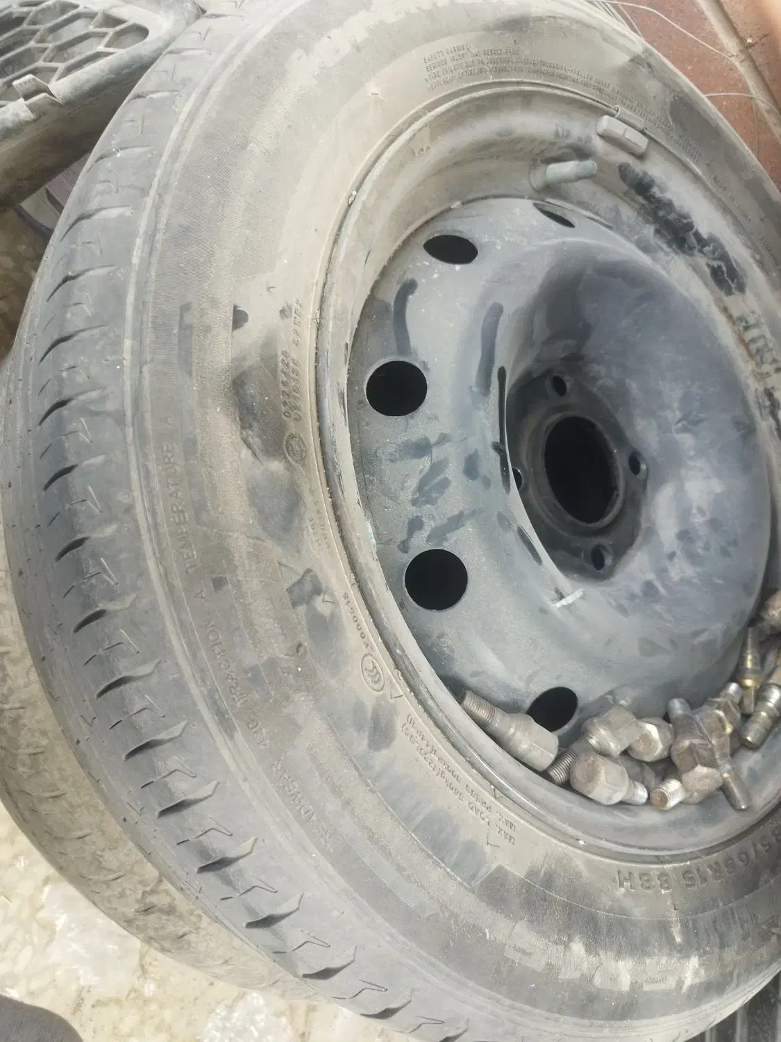 رینگ و لاستیک|قطعات یدکی و لوازم جانبی|شیراز, رکن‌آباد|دیوار