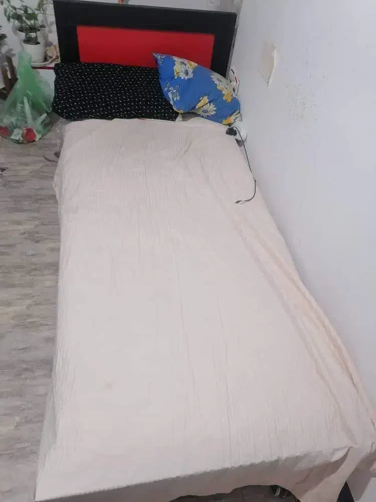 تخت و فرش|تشک تختخواب|کرج, شهرک فهمیده|دیوار