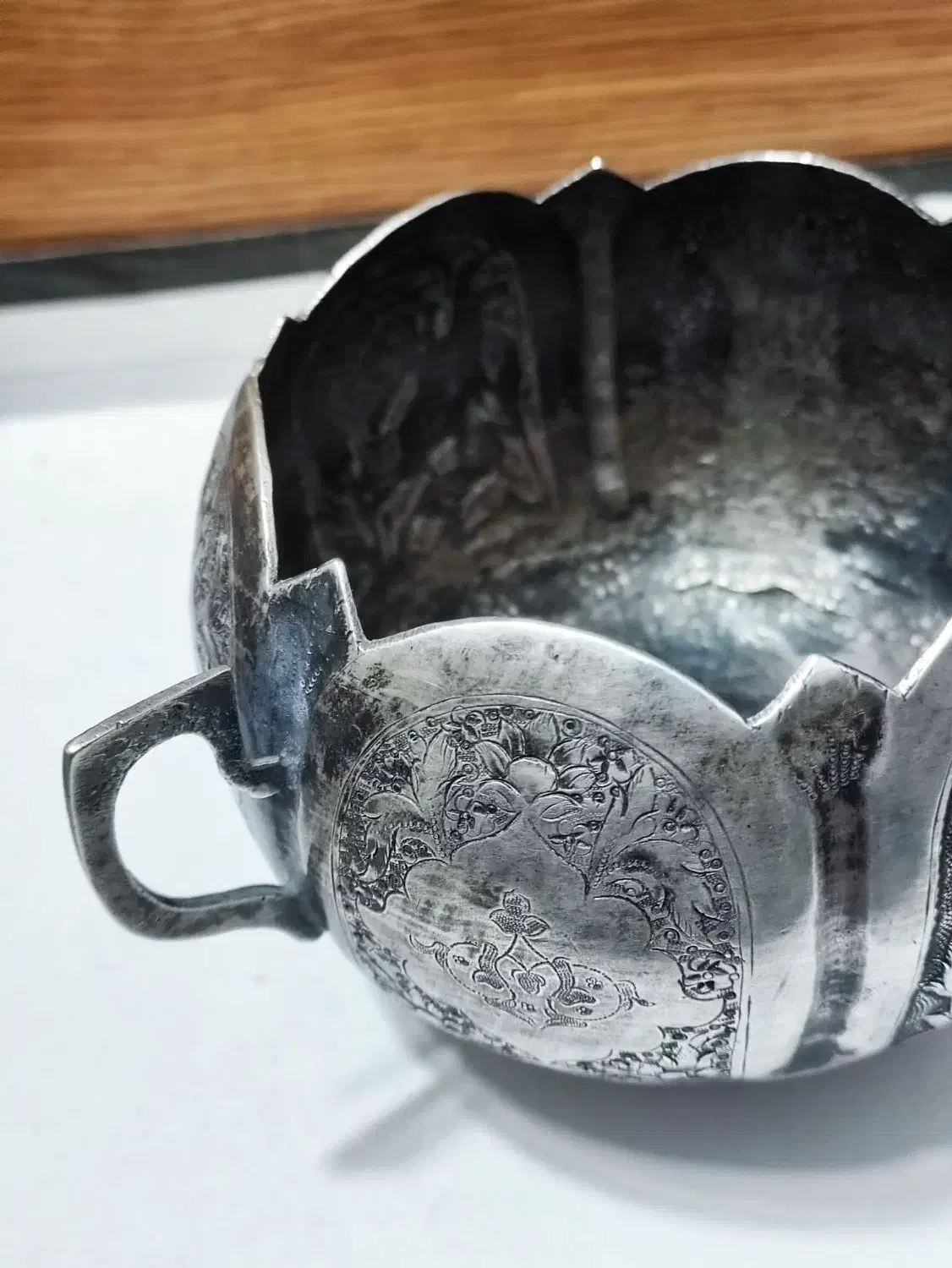 نقره قاجاری|کلکسیون اشیاء عتیقه|تهران, فلسطین (میدان انقلاب)|دیوار