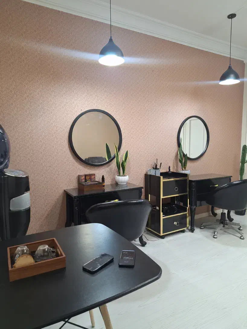 واگذاری وسایل سالن زیبایی بعلت مهاجرت|آرایشگاه و سالنهای زیبایی|مشهد, سجاد شهر|دیوار