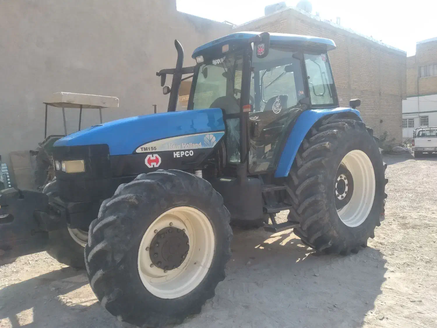 تراکتور نیوهلندمدل۸۶|خودرو سنگین|مرودشت, ده بید|دیوار