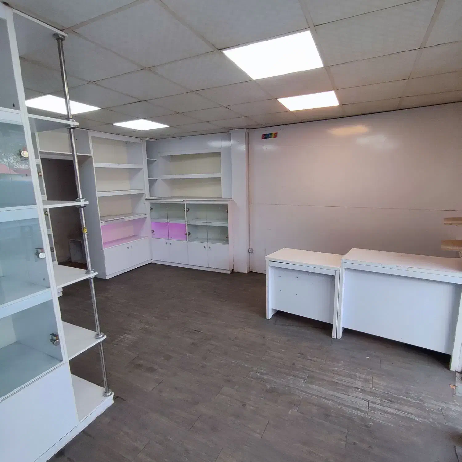 مغازه 30 متری برا اصلی باقراباد|اجارهٔ مغازه و غرفه|رشت, سعدی (تختی)|دیوار