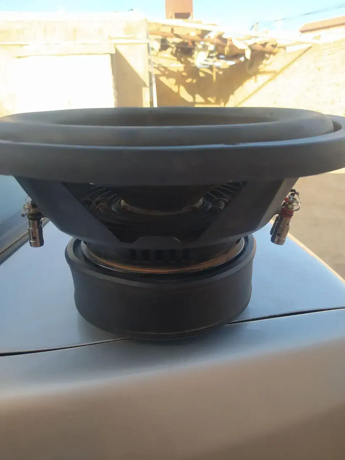 ساب قول|صوتی و تصویری|قیدار, |دیوار