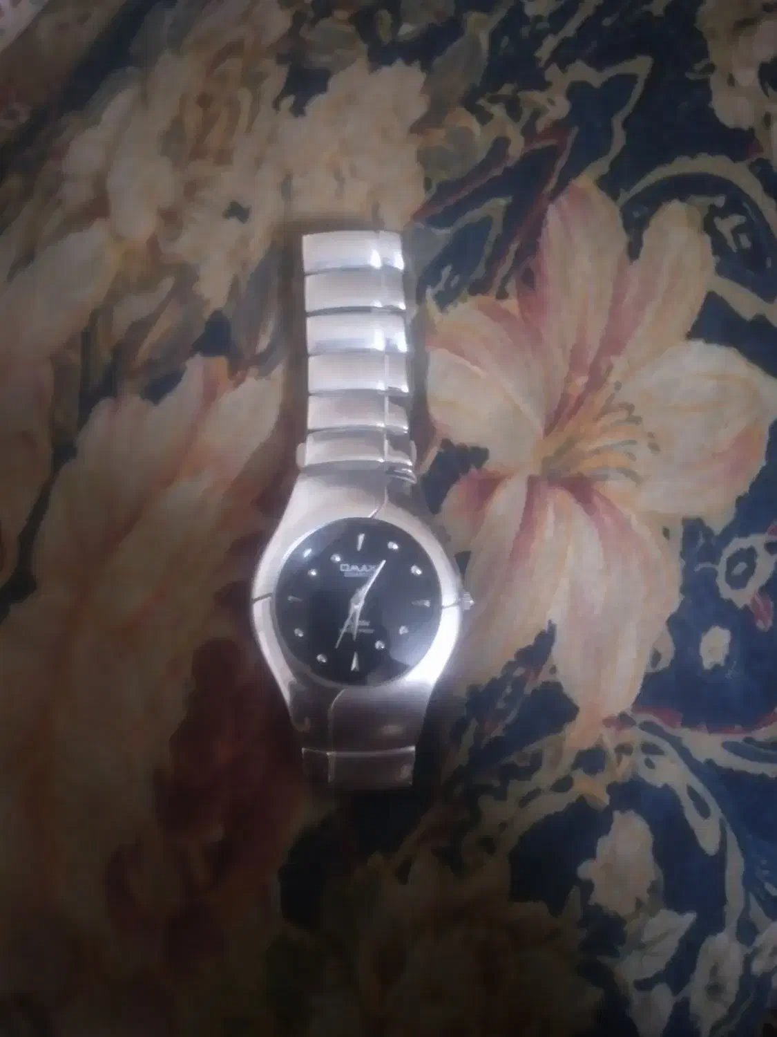 ساعت مچی قدیمی سالم فقط باطری لازم داره|ساعت|شاهینشهر, عطار|دیوار