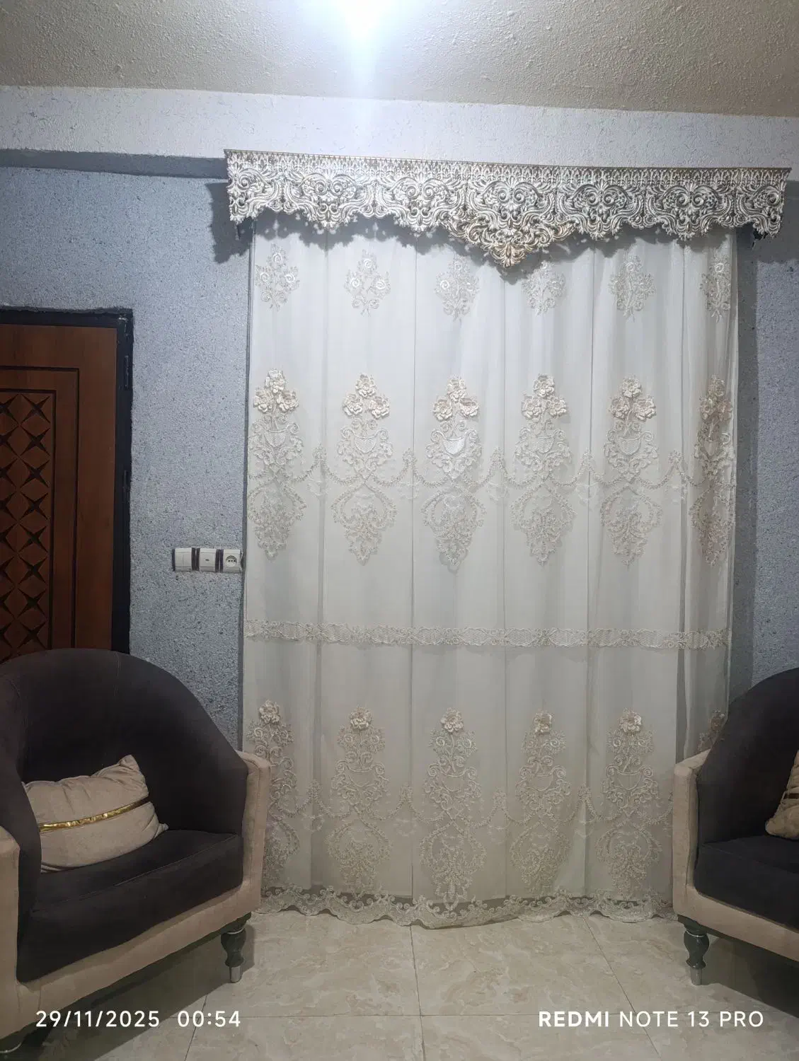 2عدد پرده۱۸۰cmپذیرایی با قد۲۸۰و 2کتیبه و زیر پرده|پرده، رانر، رومیزی|تولم شهر, |دیوار