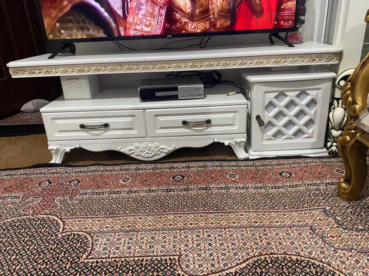 میز تلوزیون و سبزی خردکن|میز تلویزیون|خوی, |دیوار