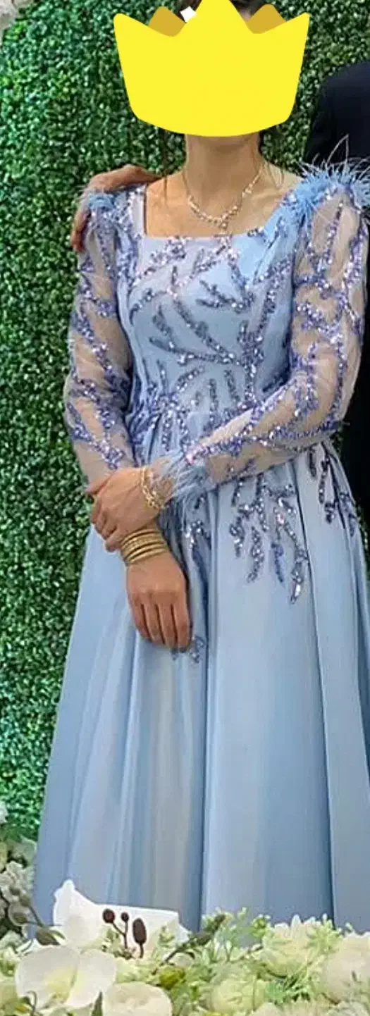 لباس مجلسی|لباس|فومن, |دیوار