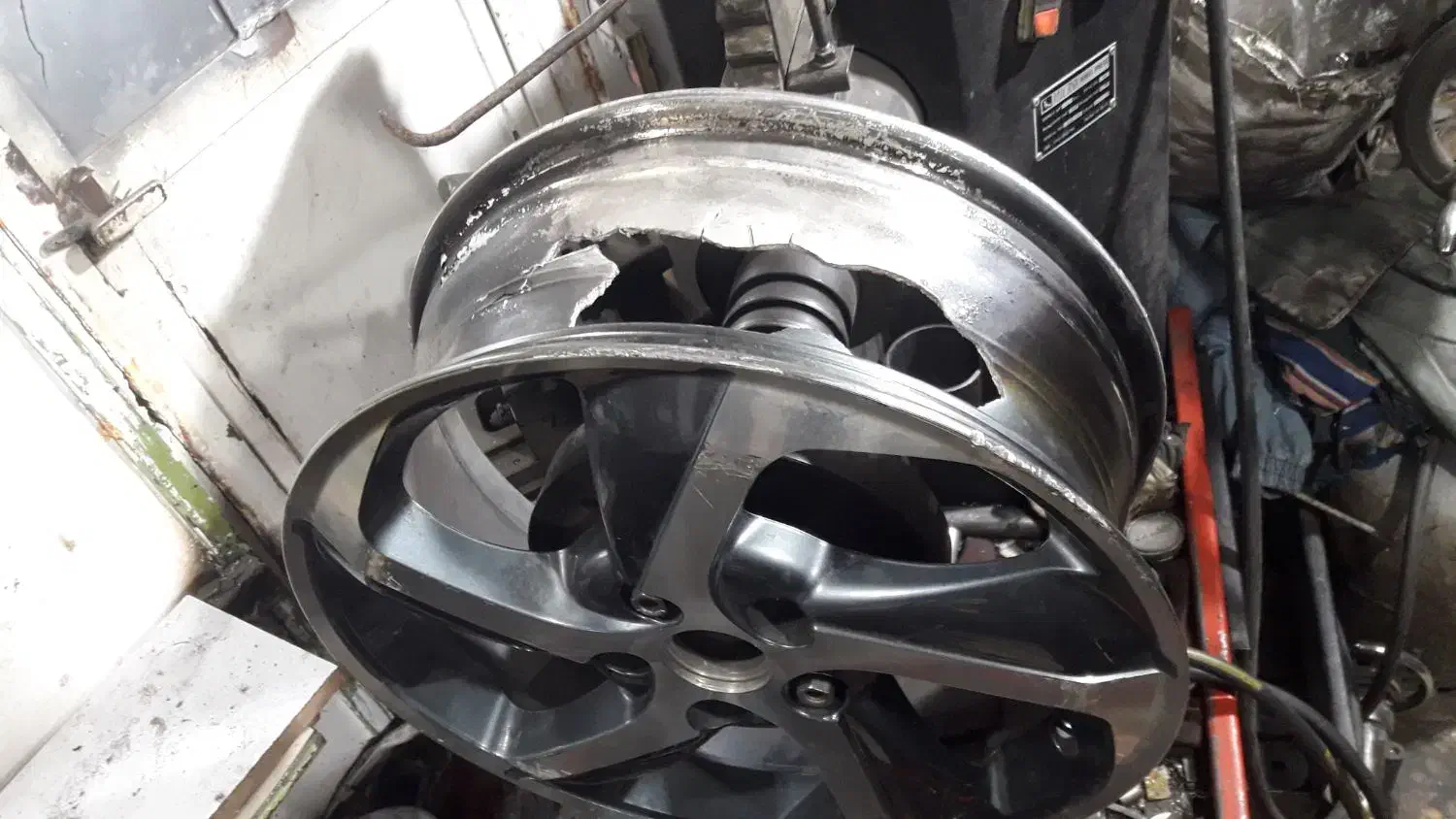 تعمیر رینگ|خدمات پیشه و مهارت|کرمانشاه, |دیوار