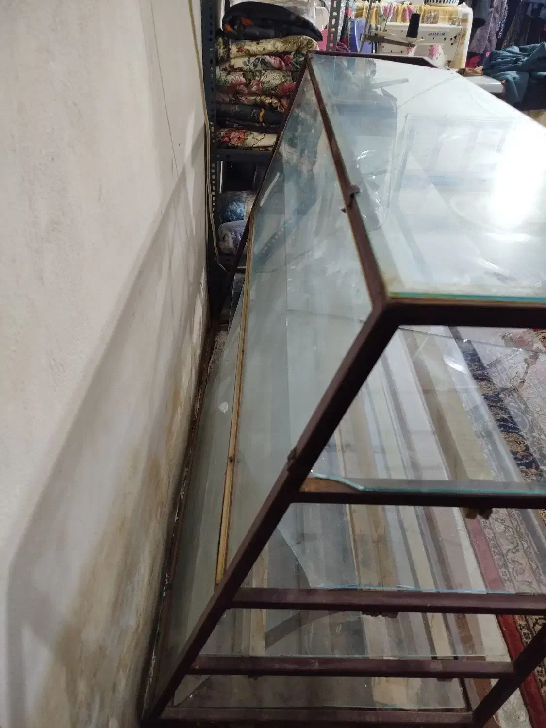 ویترین اهنی|بوفه، ویترین، کنسول|سنگدوین, |دیوار