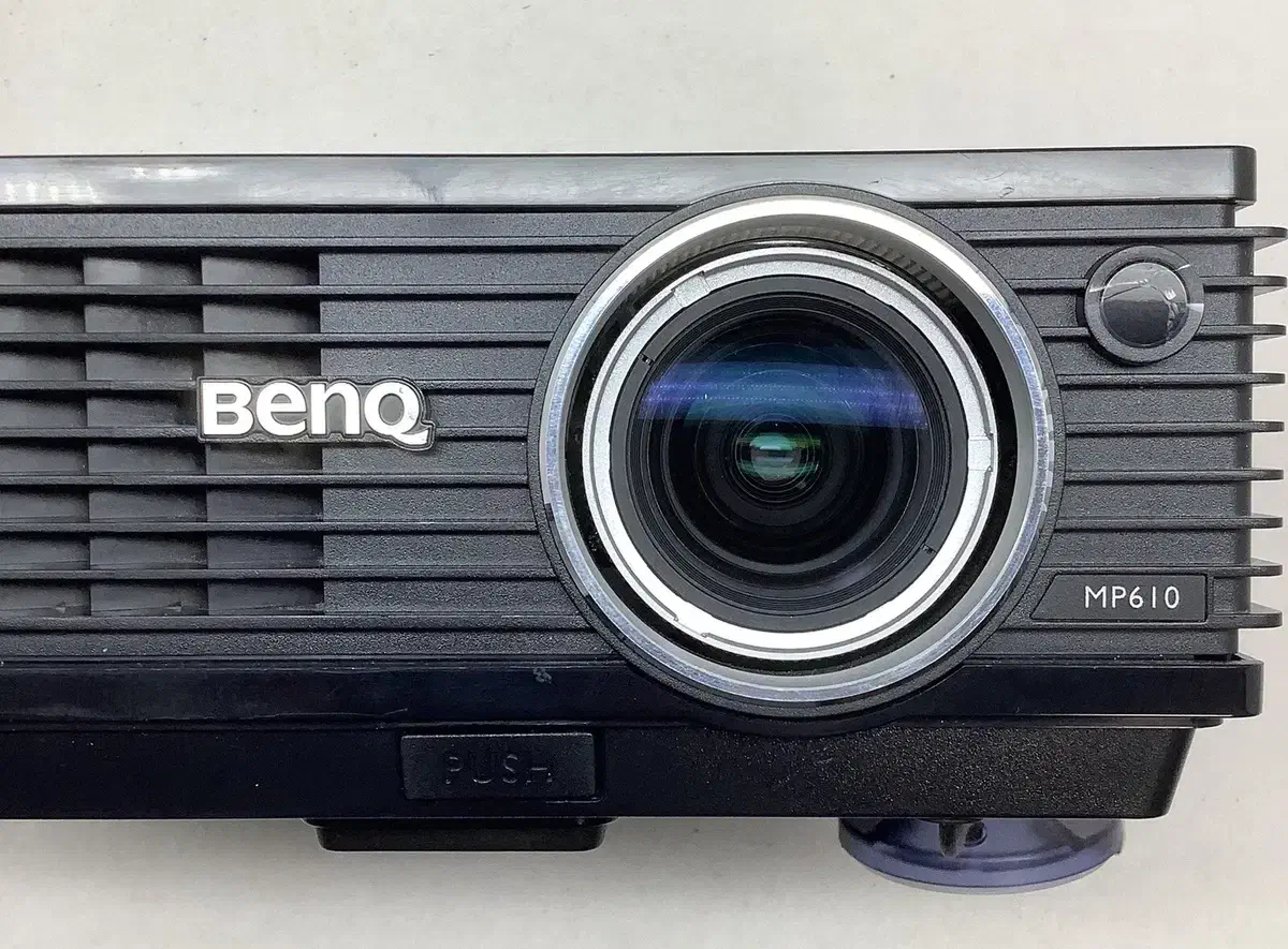 ویدئو پروژکتور  BENQ MP610|تلویزیون و پروژکتور|یزد, |دیوار