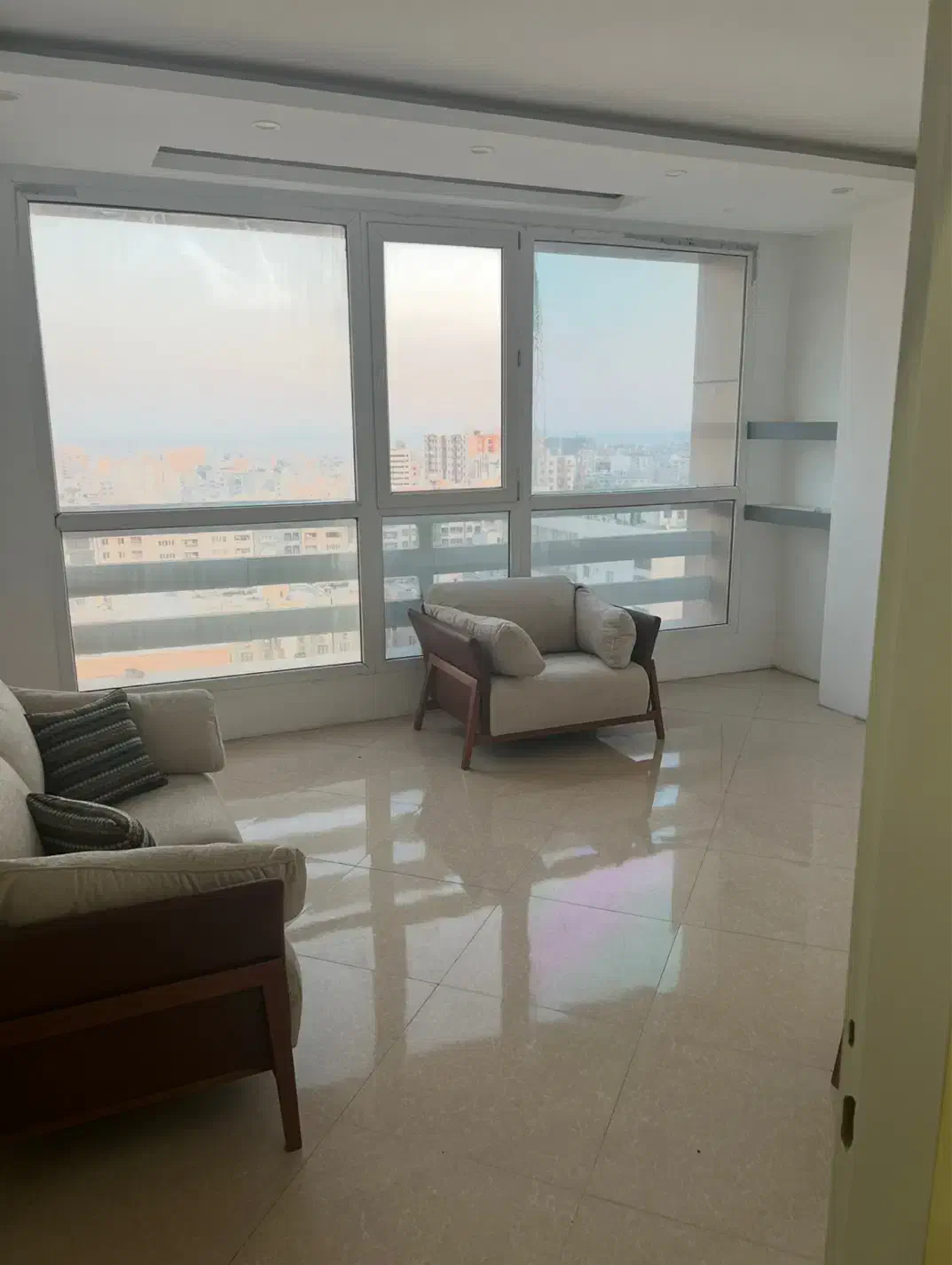 فروش ۱۱۹ متری اداری پلاک یک با پارکینگ(فرصت)|فروش دفتر کار، اتاق اداری، مطب|بندرعباس, |دیوار